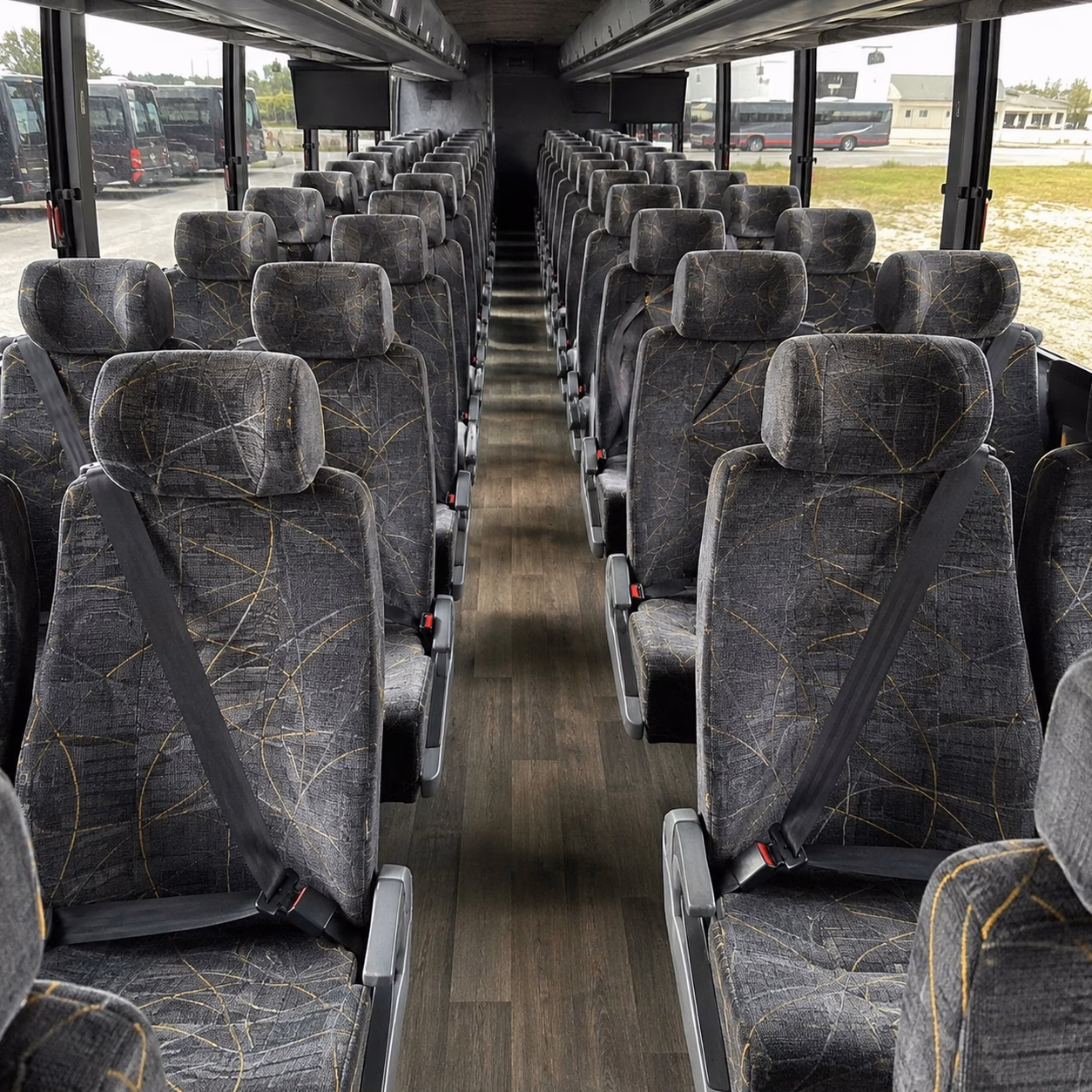 charter bus rentals from tucson international airport for groups