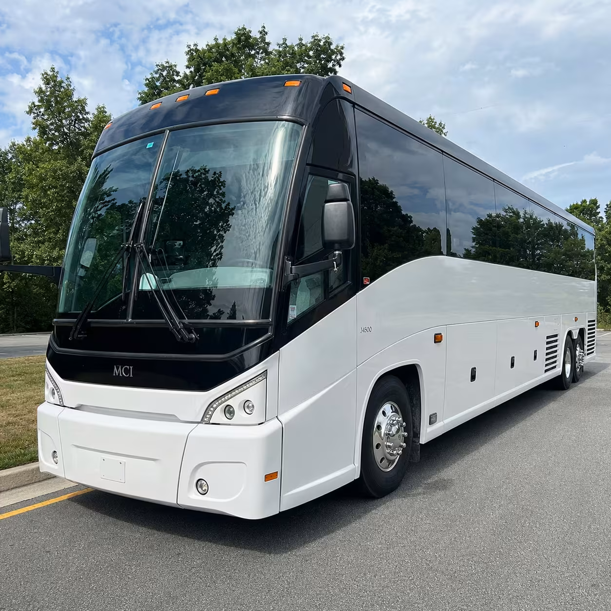 employee shuttle bus rentals in tucson
