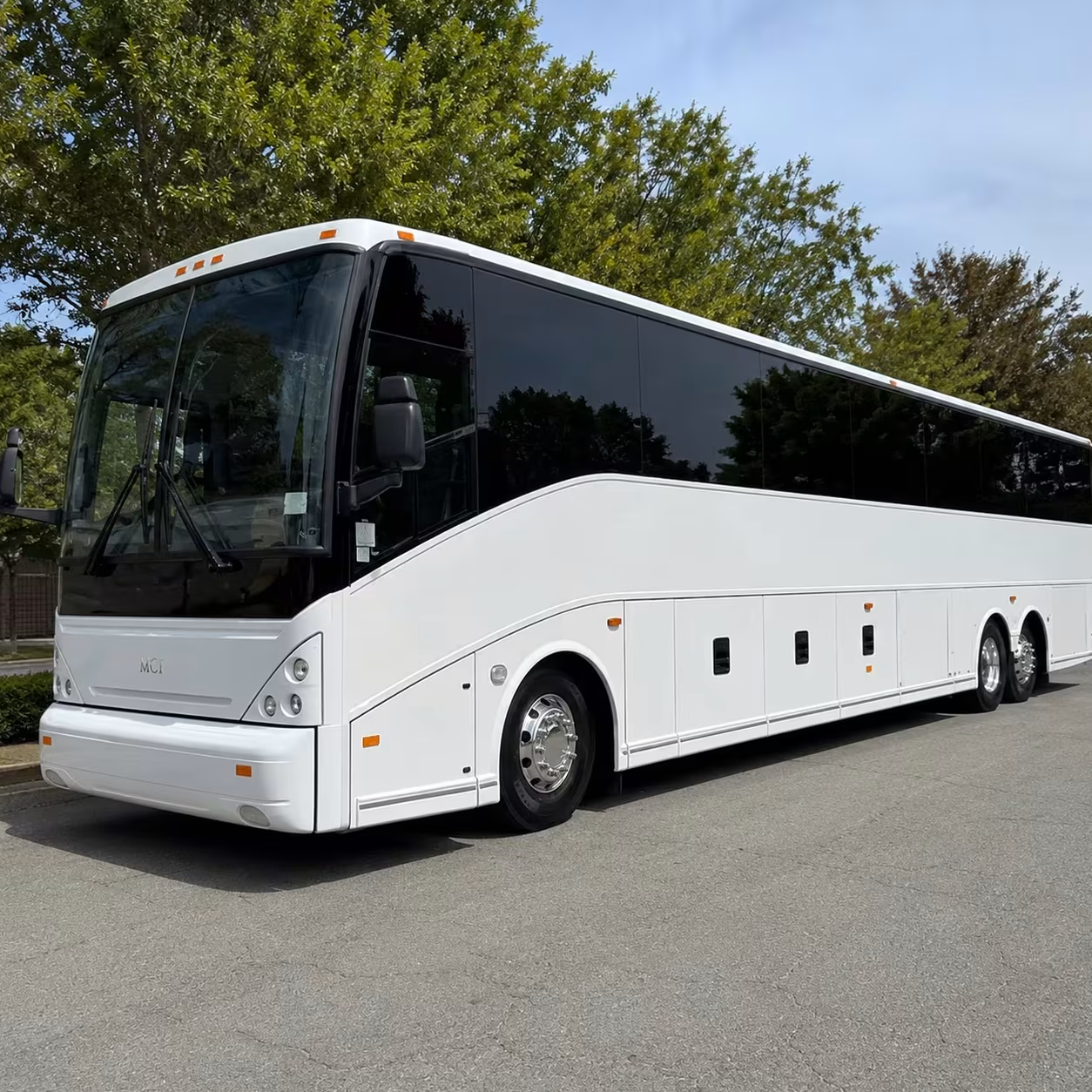 employee shuttle buses for tucson defense and aerospace teams